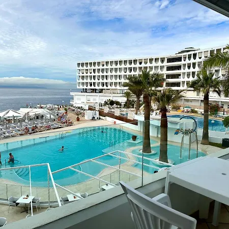 Pearly Grey Ocean Club &