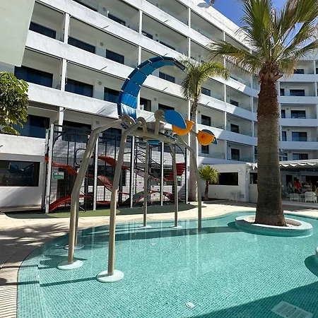 Apartman Ona Pearly Grey *