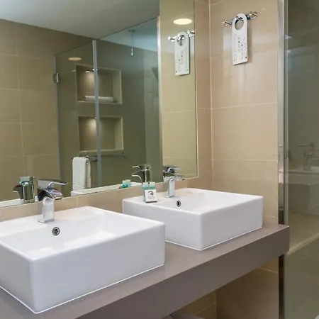 Ona Pearly Grey Apartman